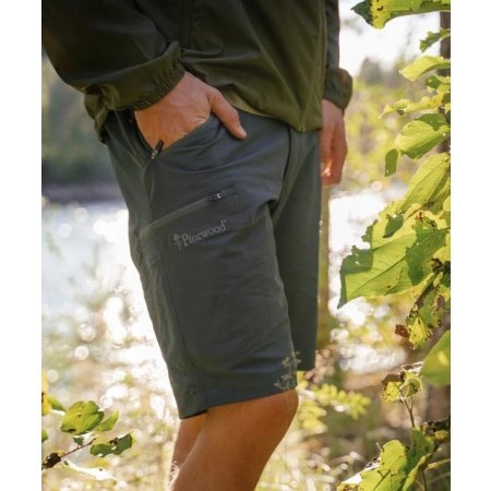 Pinewood Abisko shorts
