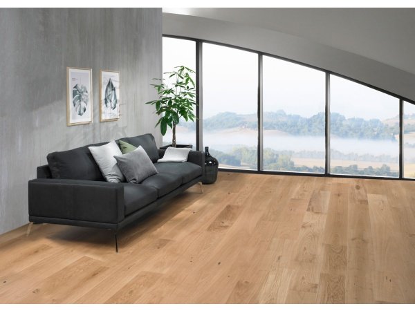 Moland Aston Plank Classic – Matlakeret eg hos 10-4.dk Elegant, slidstærkt og nemt at lægge.