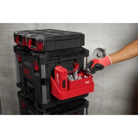 Milwaukee PACKOUT adapter  Milwaukee PACKOUT™ adapter til sidemontering. Billedet viser produkt med hvid baggrund.