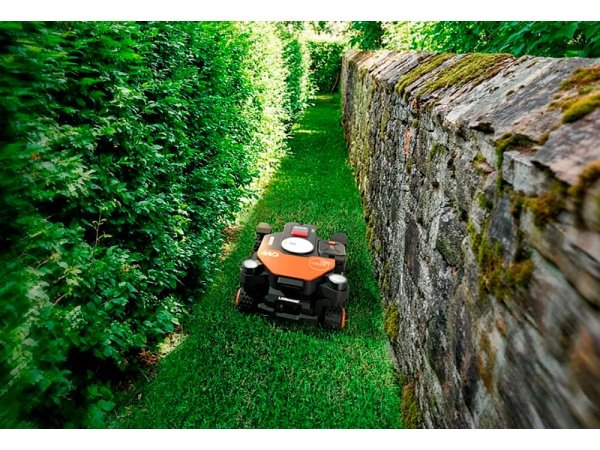 Worx 4WD robotplæneklipper. Produkt vises