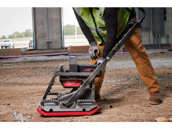 Milwaukee pladevibrator