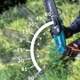 Makita stangsav DUA200Z 18V SOLO, 200 mm. Miljøbilledet viser at produktet er justerbart med hvid baggrund.