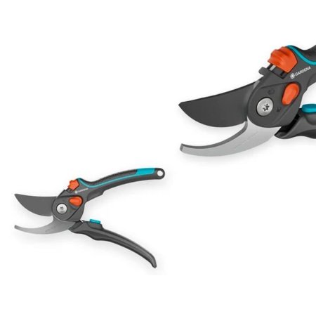 GARDENA PremiumCut Pro Flex beskærersaks. Billedet viser produktet lukket.