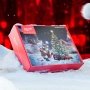 Milwaukee adventskalender 2025 med 5 værktøjsdele. Miljøbilledet viser produktet i vinterlandskab.