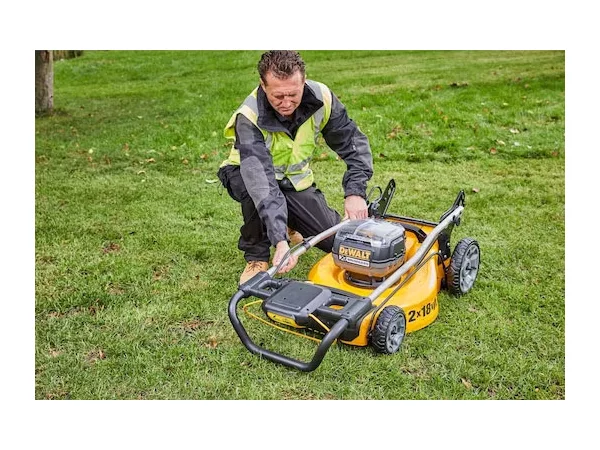 Dewalt plæneklipper