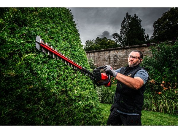 Milwaukee M18 FUEL™ hækkeklipper 60 cm