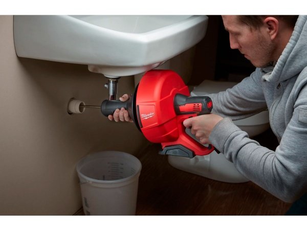 Milwaukee akku afløbsrenser M12 BDC6-0