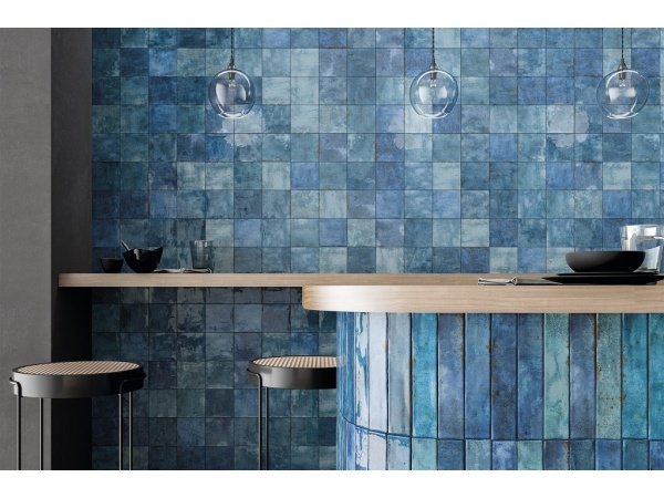 Assisi Glossy fliser fra Pecasa i blå