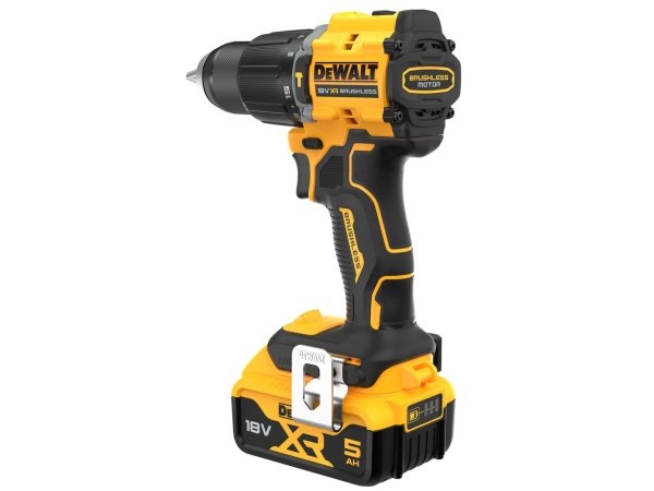 Dewalt 18V XR kulløs kompakt slagboremaskine, 2 x 5Ah. Billedet viser produkt og tilbehør.