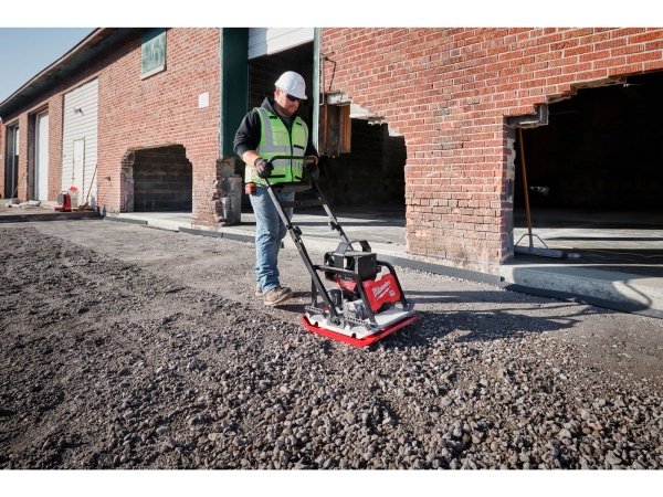 Milwaukee pladevibrator