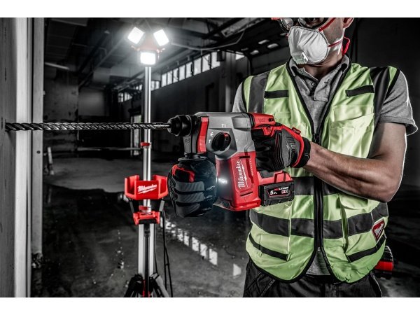 Milwaukee SDS borehammer