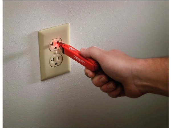 Milwaukee spændingsdetektor