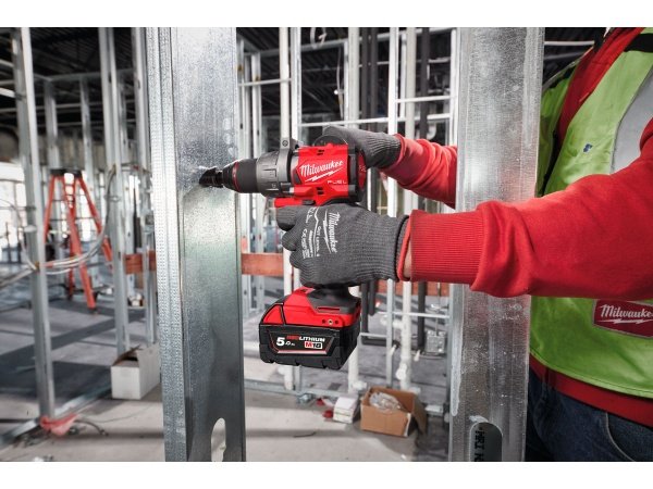 Milwaukee boremaskine