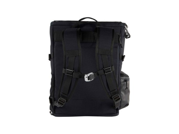 Carhartt 15" rygsæk 45L i sort. Billedet viser tasken forfra.