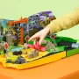 Kinetic Sand byggeplads. Nærbillede af produkt med model