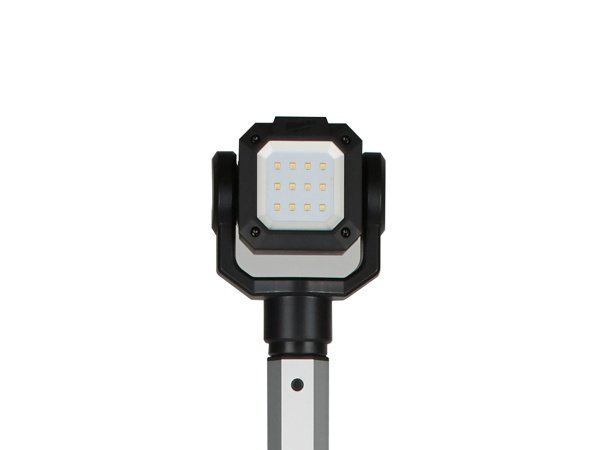 Milwaukee arbejdslampe m/stativ Milwaukee arbejdslampe m/stativ M12 SAL-0. Billedet viser produktet forfra.