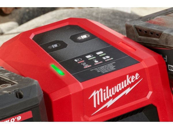 Milwaukee lader Milwaukee lader