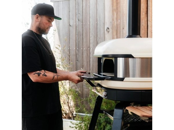 Gozney Dome Gen 2.0 XL fronthylde. Billedet viser produktet fra siden.