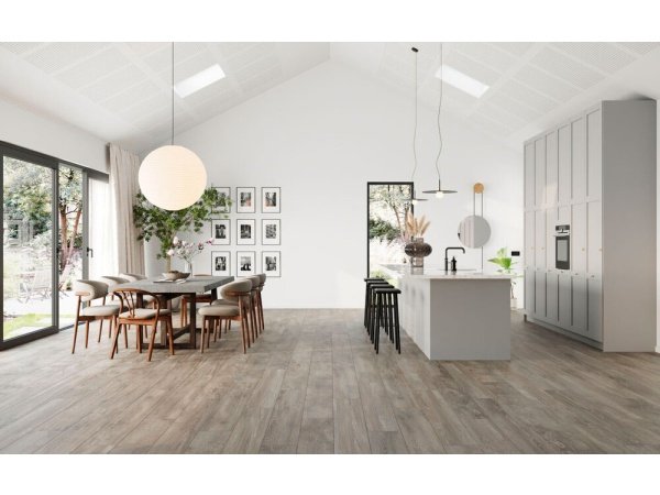 Moland Bastion Vinyl 2.0 Grå Eg, Vinylgulvet er fremragende til både hjem og erhverv
