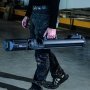 Scangrip TOWER 8 CONNECT arbejdslampe. Miljøbilledet viser produktets fleksibilitet.