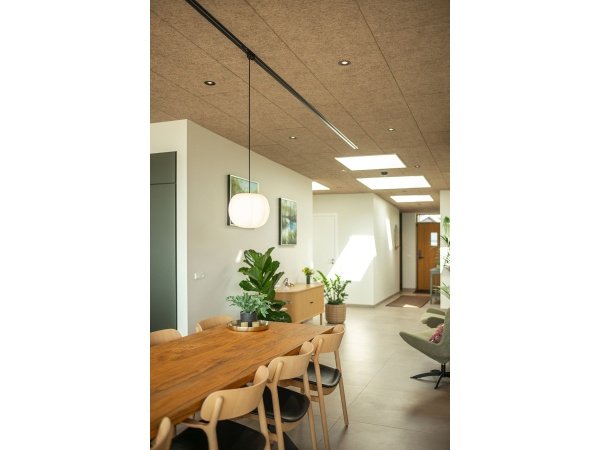 Troldtekt Extremfin i farven Clay 10-4.dk Akustikplade træbeton loftplade med ekstra fin struktur til loft og væg