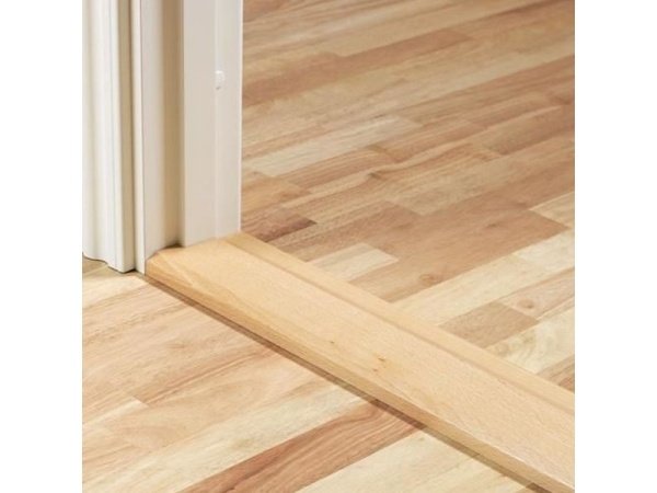 Swedoor bundstykke bøg lakeret