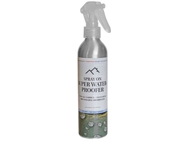 Pinewood spray-on-waterproofer