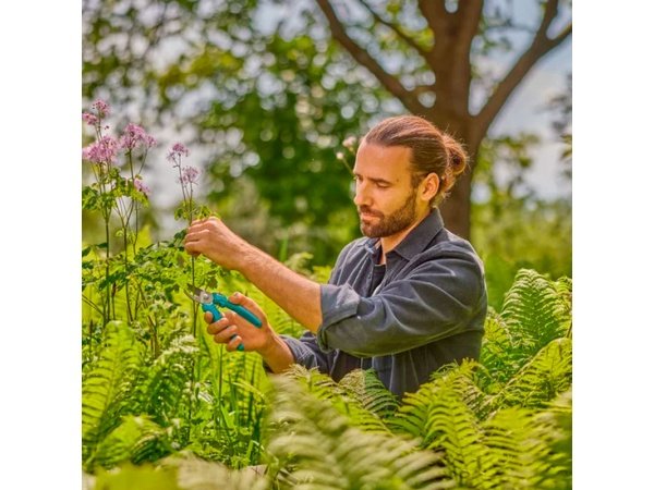Gardena beskærersaks Easycut Gardena beskærersaks Easycut. Billedet viser produktet lukket.