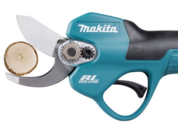 Makita DUP180Z 18V SOLO grensaks. Max. klippediameter: 30 mm. Billedet viser produktet med batteri.