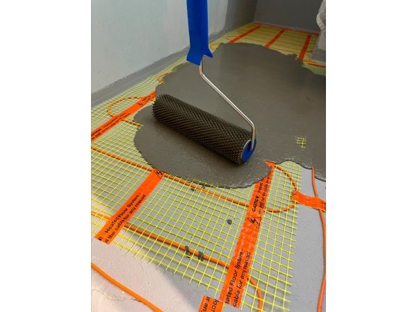 Svalk pigrulle m/skærm