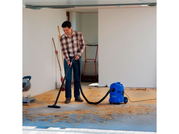 Nilfisk støvsuger 1200W