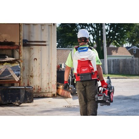 Milwaukee M18™ Gen2 rygsprøjte. Billedet viser produktet med hvid baggrund.