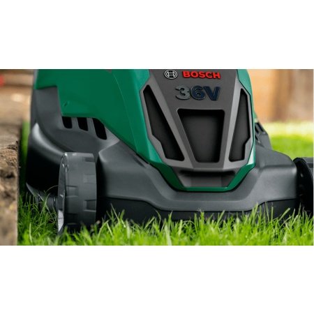 Bosch plæneklipper Bosch plæneklipper Advanced Rotak 36V-40. Billedet viser produkt med batteri og lader