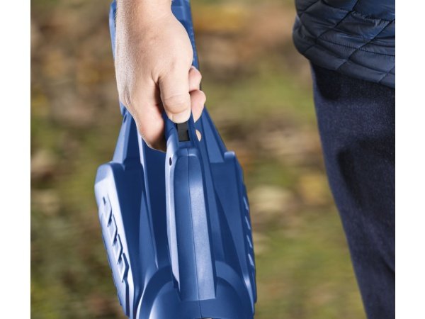 Scheppach løvblæser C-BL700-X-SET S 5912104400, m/batteri & lader. Billedet viser produktet med hvid baggrund.