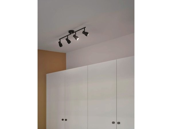 Nordlux Boston 4-rail loftlampe sort. Billedet viser produktet med hvid baggrund.
