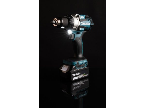 Makita bore-/skruemaskine