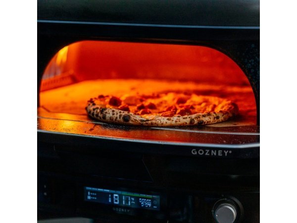 Gozney Dome Gen 2.0 fronthylde. Billedet viser produktet fra siden. 