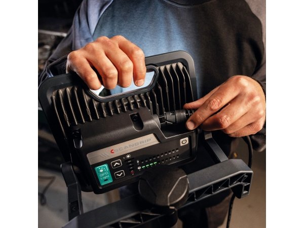 NOVA 4 C+R LED-projektør med eller uden ledning