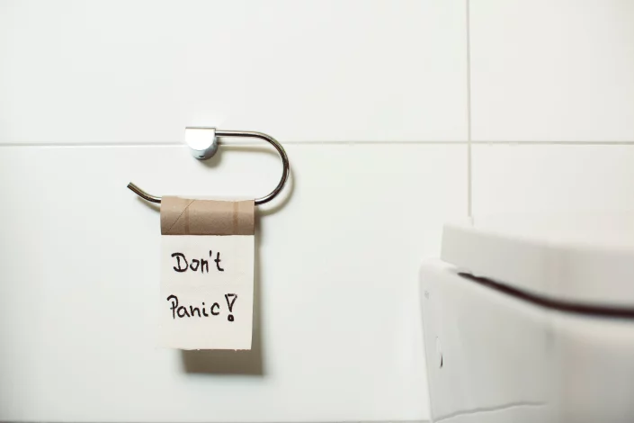 Sådan klarer du et stoppet toilet 10-4.dk