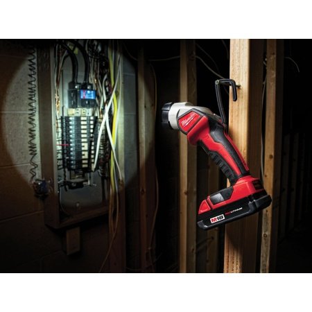 Milwaukee batterilampe M18 tled-0 Milwaukee batterilampe M18 tled-0. Leveres i plast. Billedet viser produktet forfra.