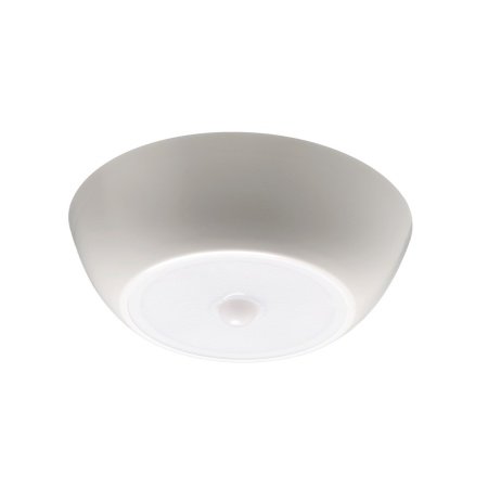  Beams loftslampe Ultrabright Ceiling Light er en smart lampe med bevægelsessensor til udendørs og indendørs brug