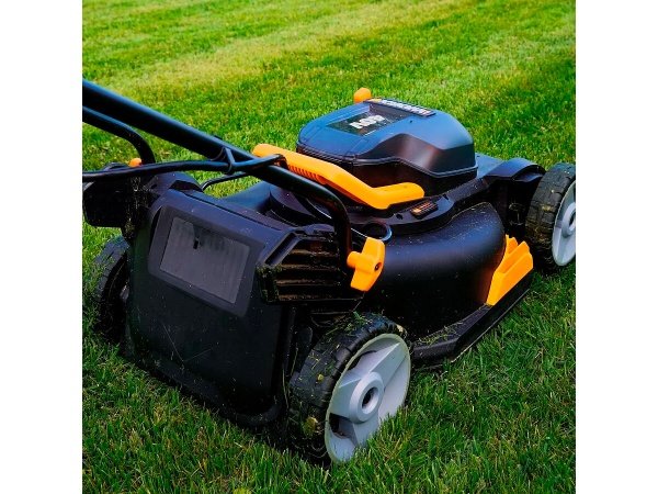 Worx akku plæneklipper