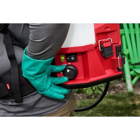 Milwaukee M18™ Gen2 rygsprøjte. Billedet viser produktet med hvid baggrund.