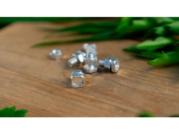 Vitavia bolte og møtrikker