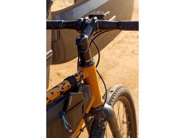 Nebo powerbank 5000 mAh Nebo powerbank 5000 mAh med to USB-A porte. Billedet viser produktet med hvid baggrund.