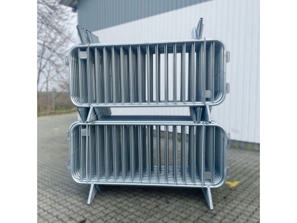 Materielhuset afspærringshegn