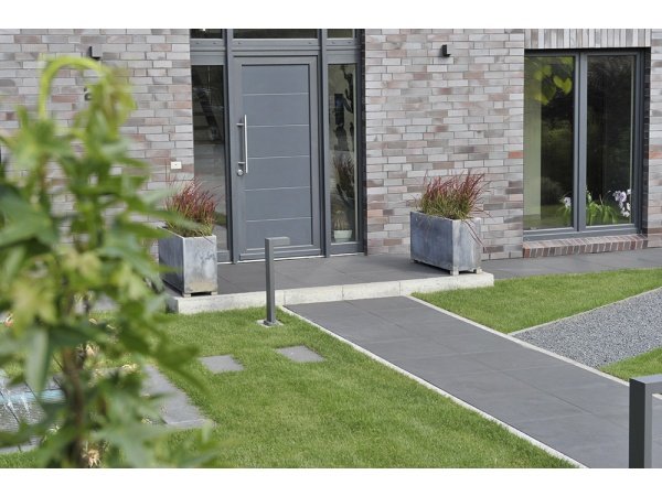 IBF Trendline sort flammet