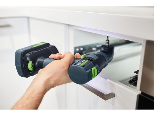 Festool akku bore/skruemaskine Festool akku bore/skruemaskine TXS 18-basic- 3,0. Billedet viser produktet med kuffert og tilbehør.
