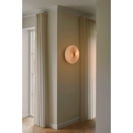 Nordlux belloy 40 plafond Nordlux belloy 40 plafond i hvid. Indendørs lampe. Billedet viser produktet med hvid baggrund.