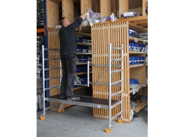 Custers foldestillads m/gelænd